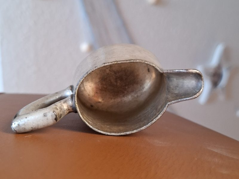 Antiker versilberter Sahnekännchen / Milchkännchen