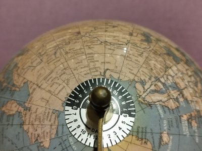 Kleiner dekorativer Globus