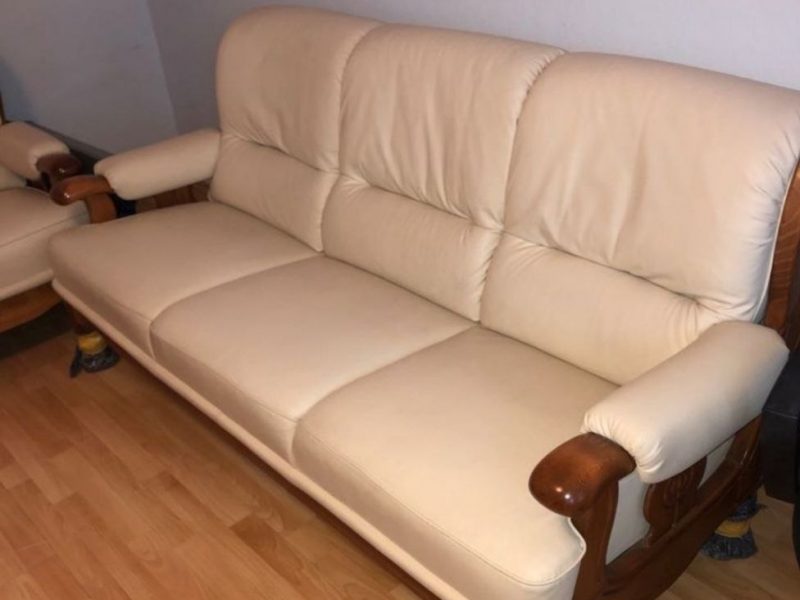 Italienische Ledersofas 3 und 2